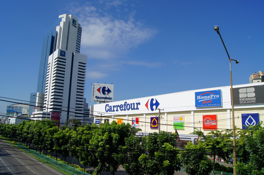 EU: Carrefour Q4 sales jump