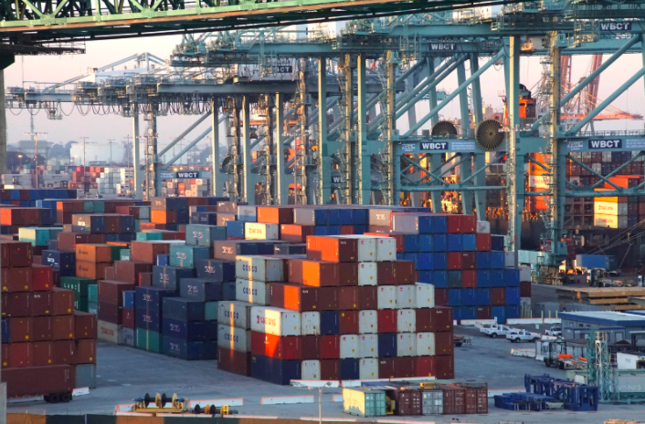 West Coast ports experience heavy congestion and delays