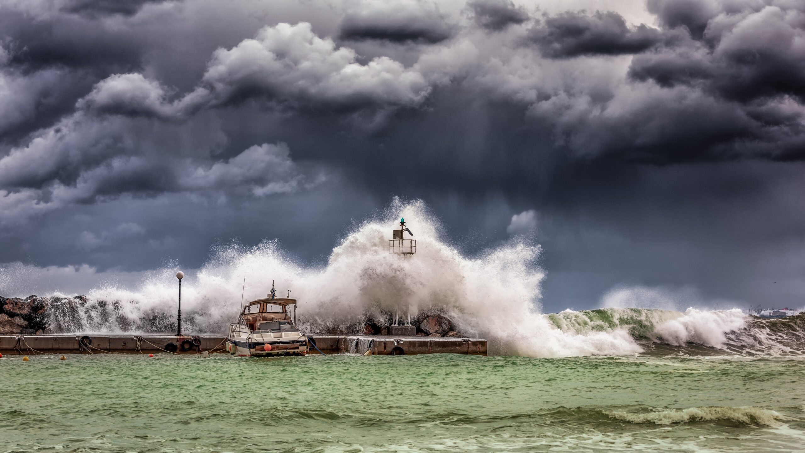 Cyclone Gabrielle hits New Zealand