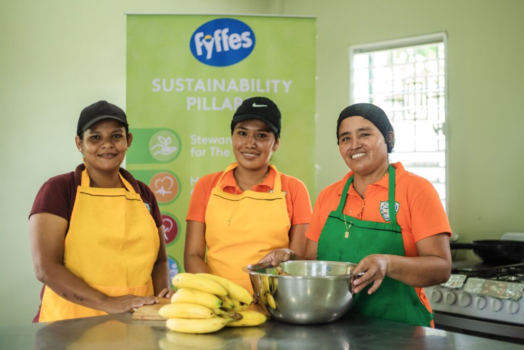 Fyffes cuts emissions, boosts food aid in midterm sustainability report