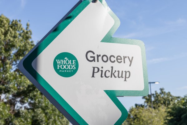 Whole Foods grocery pick up