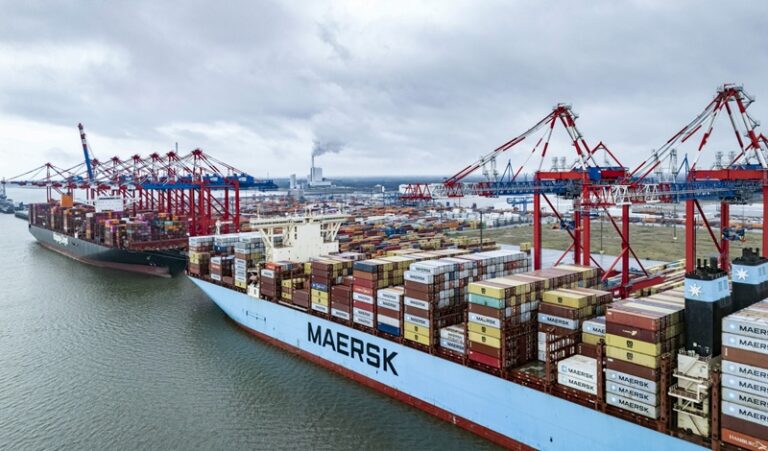 Maersk and Hapag Lloyd Gemini service vessels