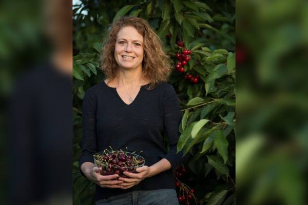 Brenda Thomas from Orchard view cherries