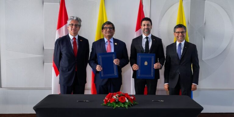 Ecuador signs Free Trade Agreement with Canada