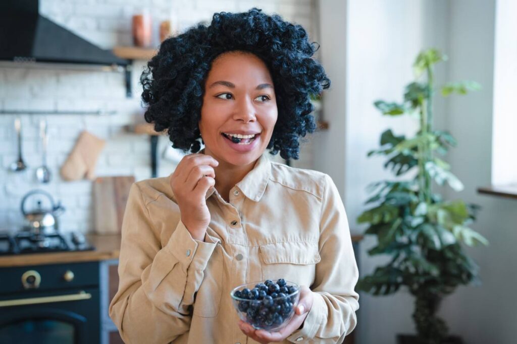 New study links daily blueberry consumption to lower risk of cardiovascular disease and diabetes