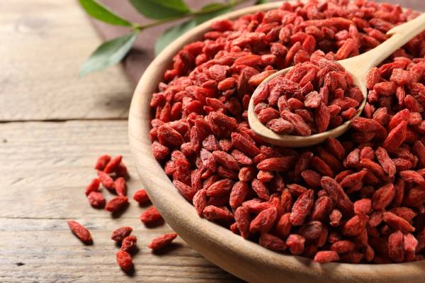 goji berry bowl