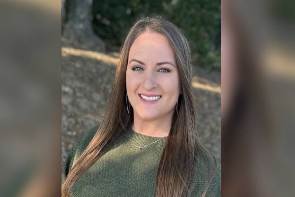 Gem-Pack Berries promotes Amanda Holland