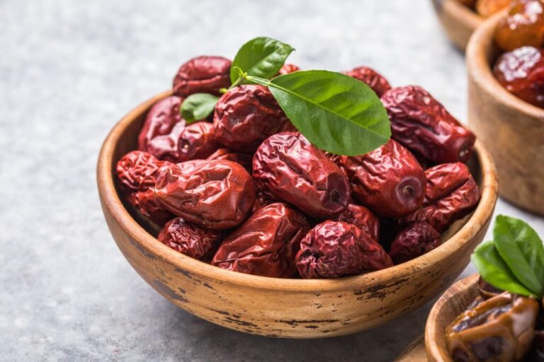 dried jujube in bowl