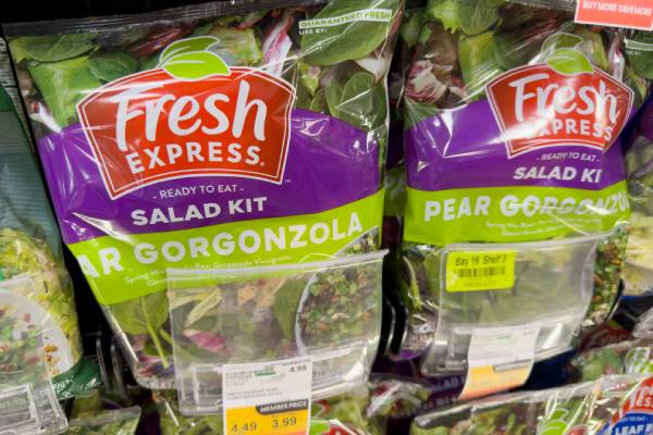 Fresh Express salad kit