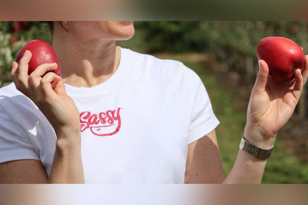 Sassy apples